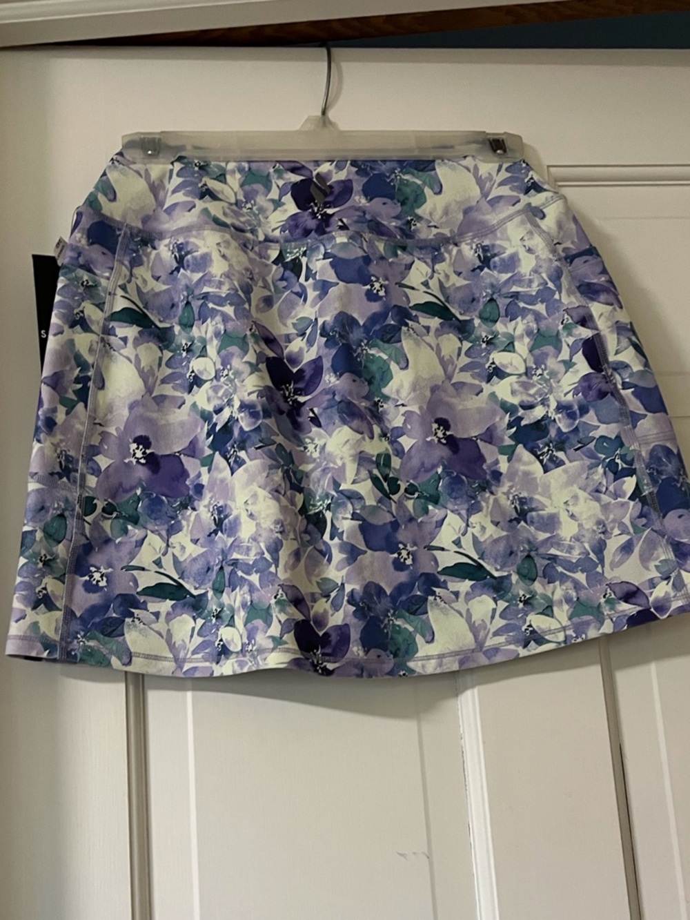 Skechers White Interior Activewear Tag Detail